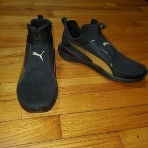 Puma Sneakers